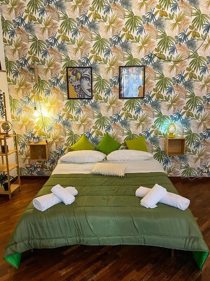 Charming House In The Historic Center Of Palermo Apartment 0*,